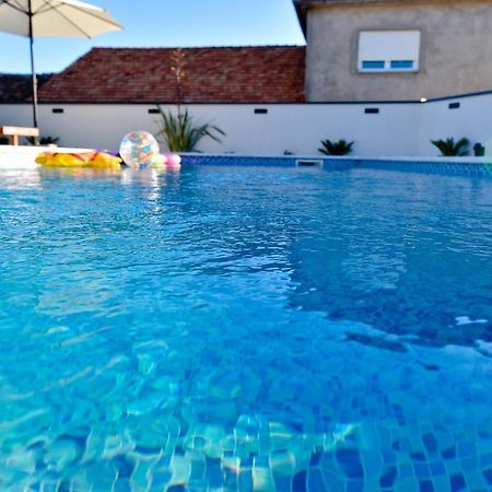 Villa Navita Augustinus With Pool Debeljak Eksteriør bilde